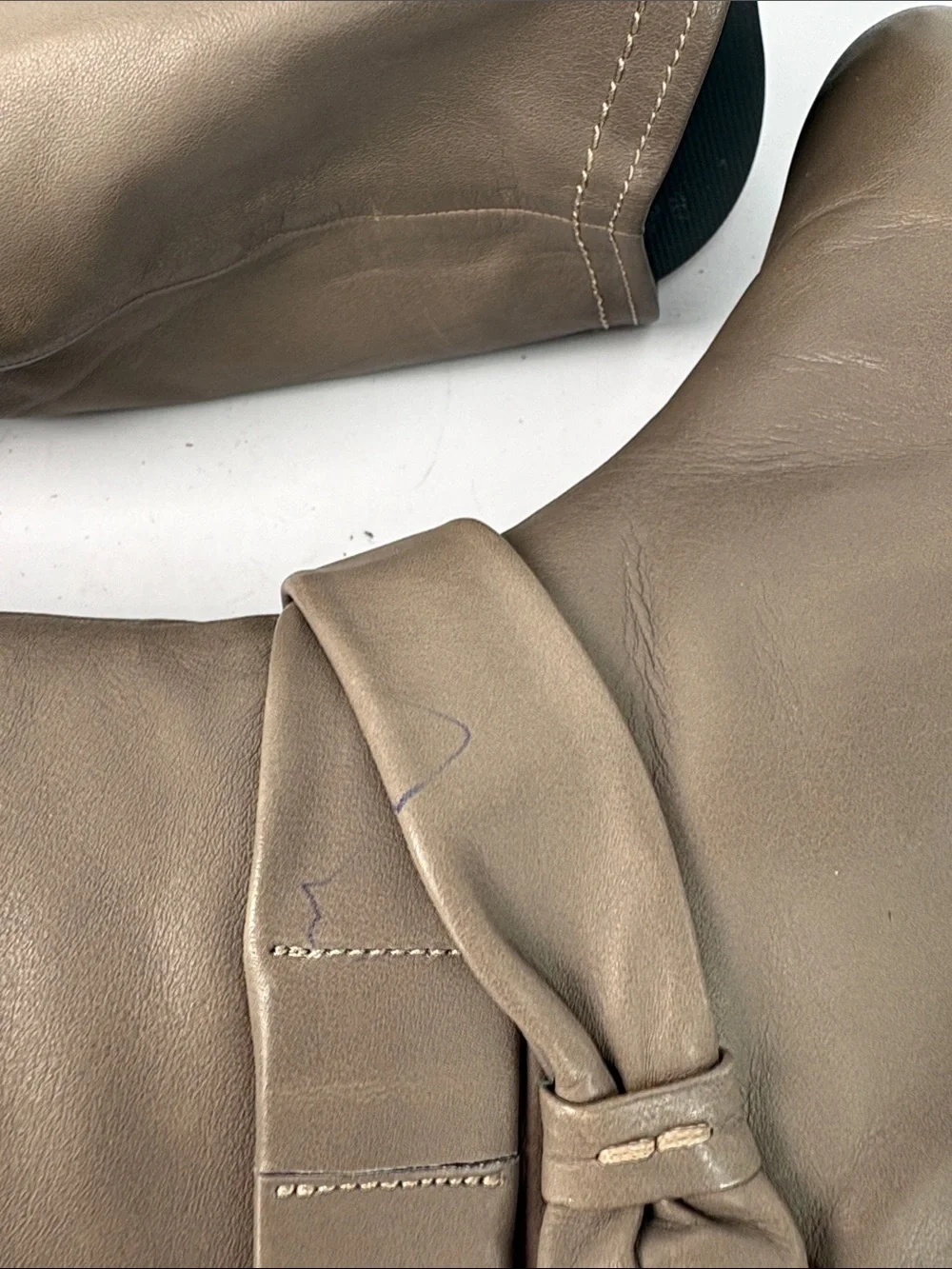 🥯 b. makowskytall Leather Boots in Taupe and Brown